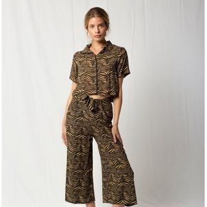 Aila Blue Mahalo Top